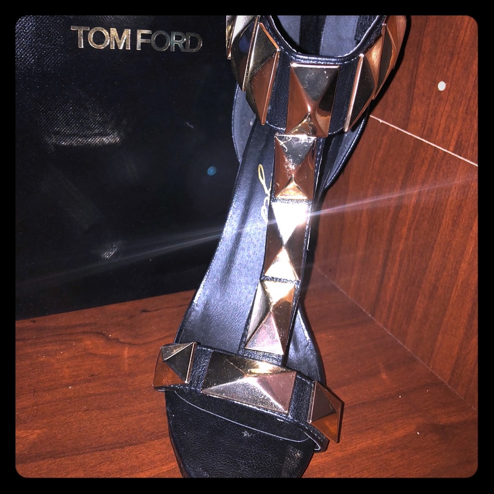 High heel black and shoes size 8.5